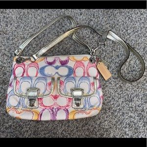 Poppy Coach Shoulder & Crossbody